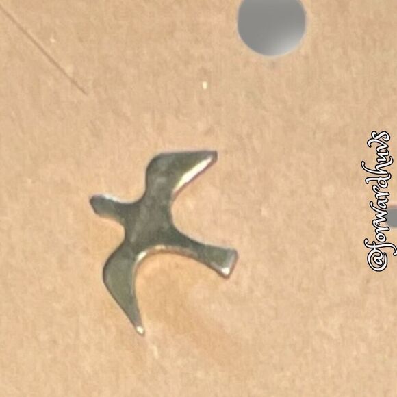 Bundle Sale 3 for $15 | Vintage Dove-Shaped Pin – Symbol of Peace - Picture 6 of 7